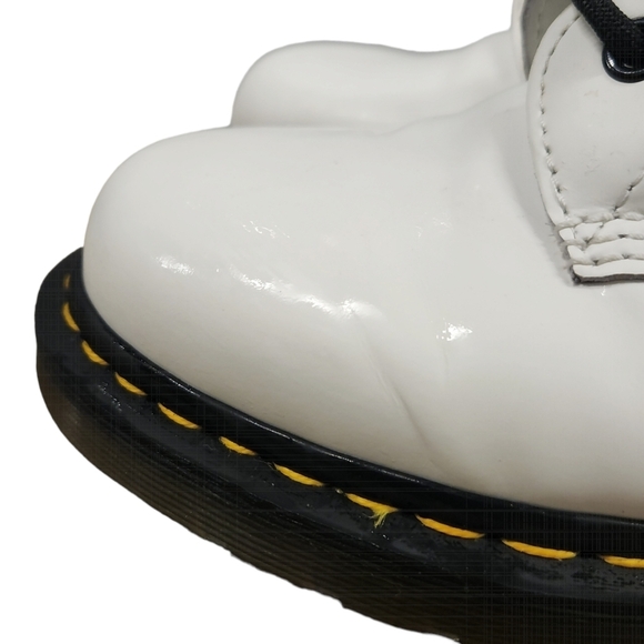 Doc Marten 1460 WOMEN'S PATENT LEATHER LACE UP BOOTS 6 M - Picture 4 of 16